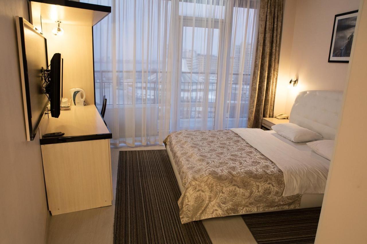 Staybridge Mini-Hotel In Most City Panoramic River View 드네프로페트로프스크 외부 사진
